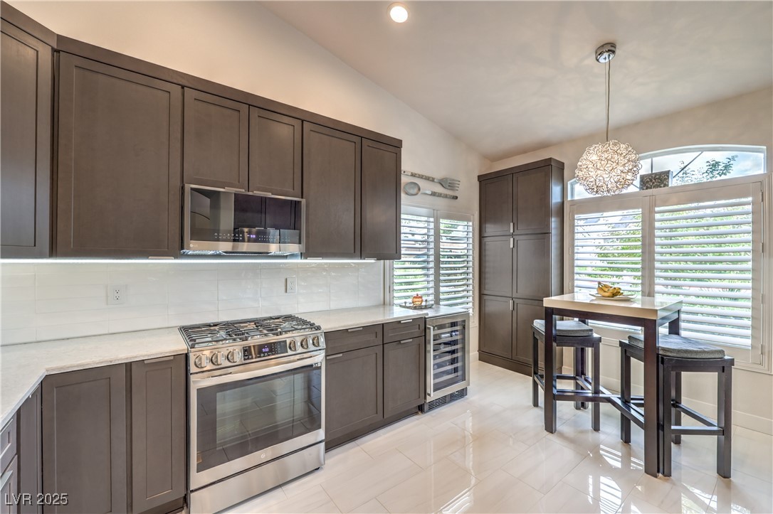 9685 Midnight Sun Avenue