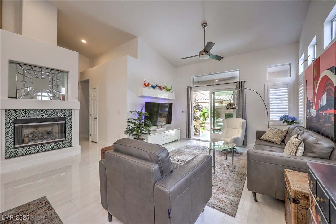 9685 Midnight Sun Avenue