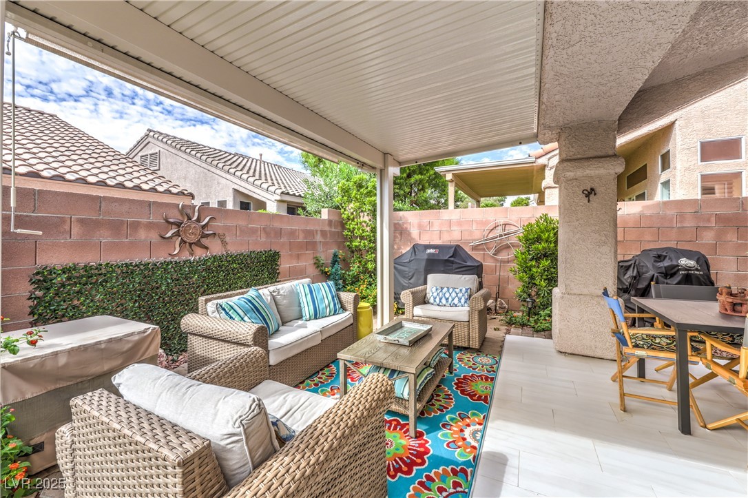 9685 Midnight Sun Avenue