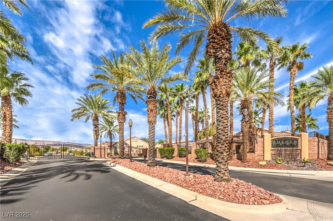 9685 Midnight Sun Avenue