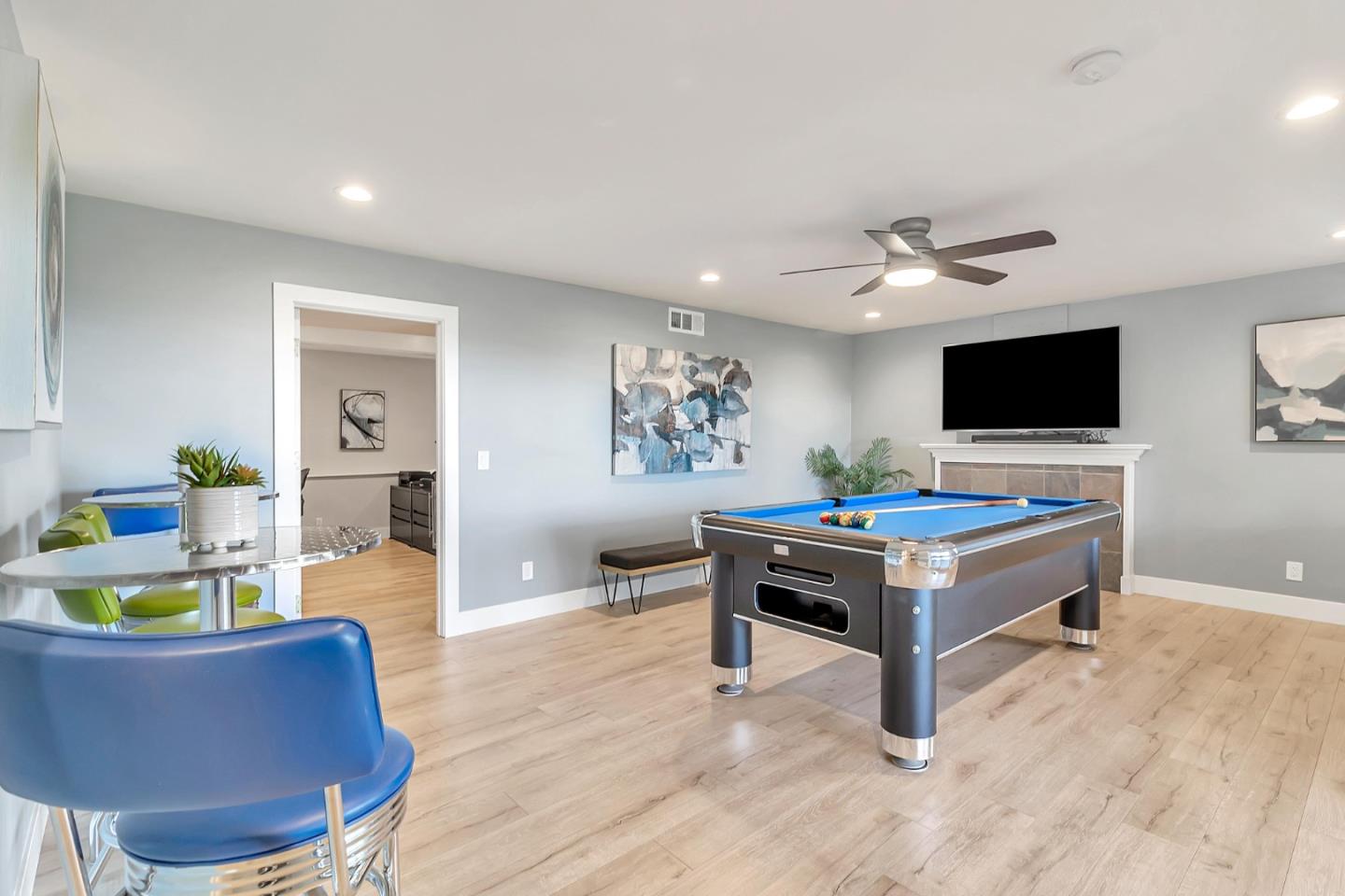 2517 Read AVE