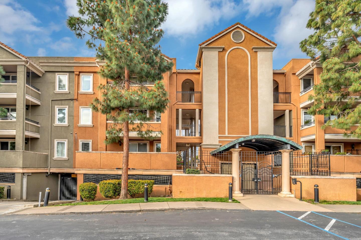 401 S Norfolk ST 310