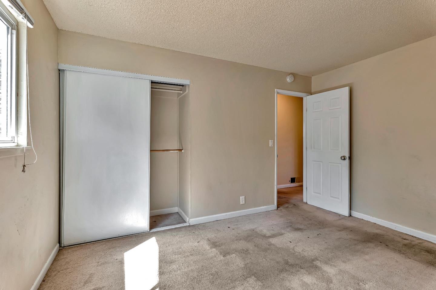 1594 Nickel AVE