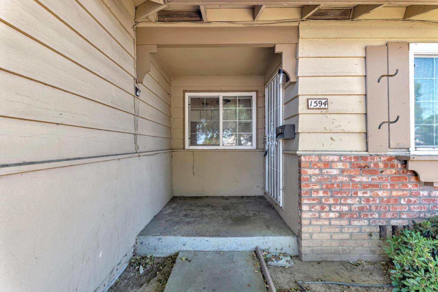 1594 Nickel AVE