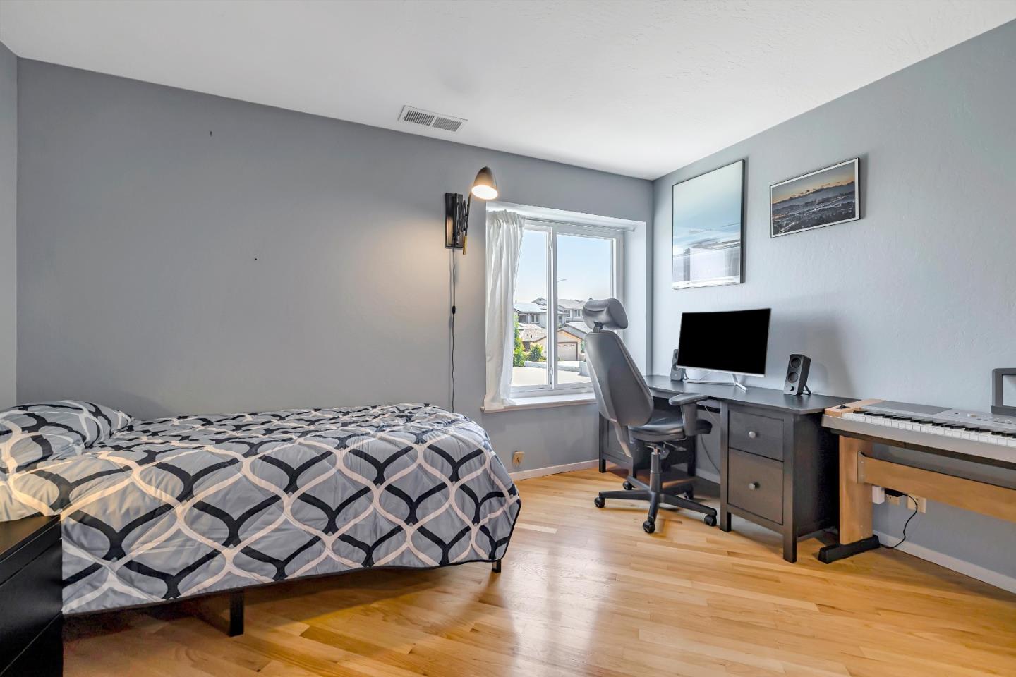 2426 Hastings DR