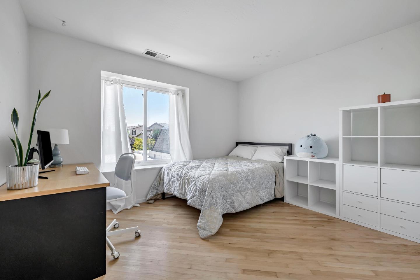2426 Hastings DR