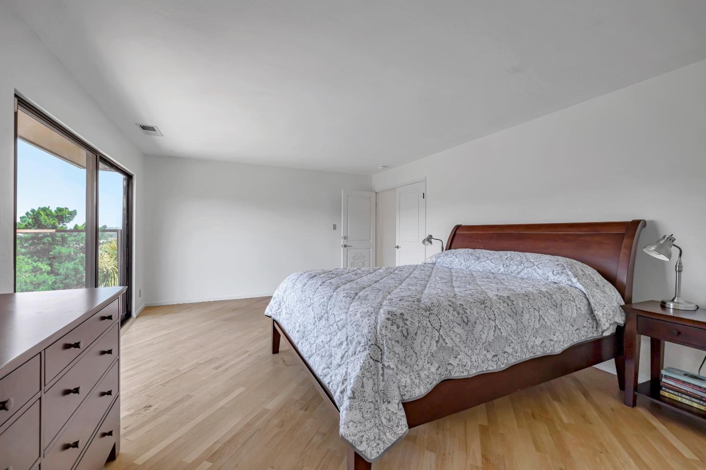 2426 Hastings DR