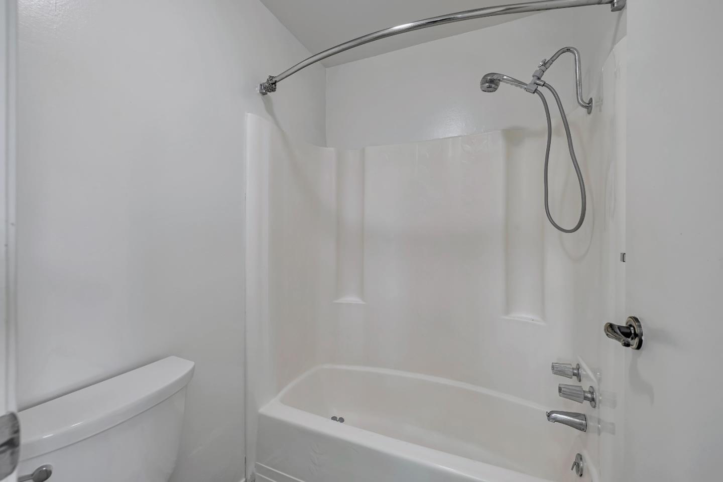 2426 Hastings DR