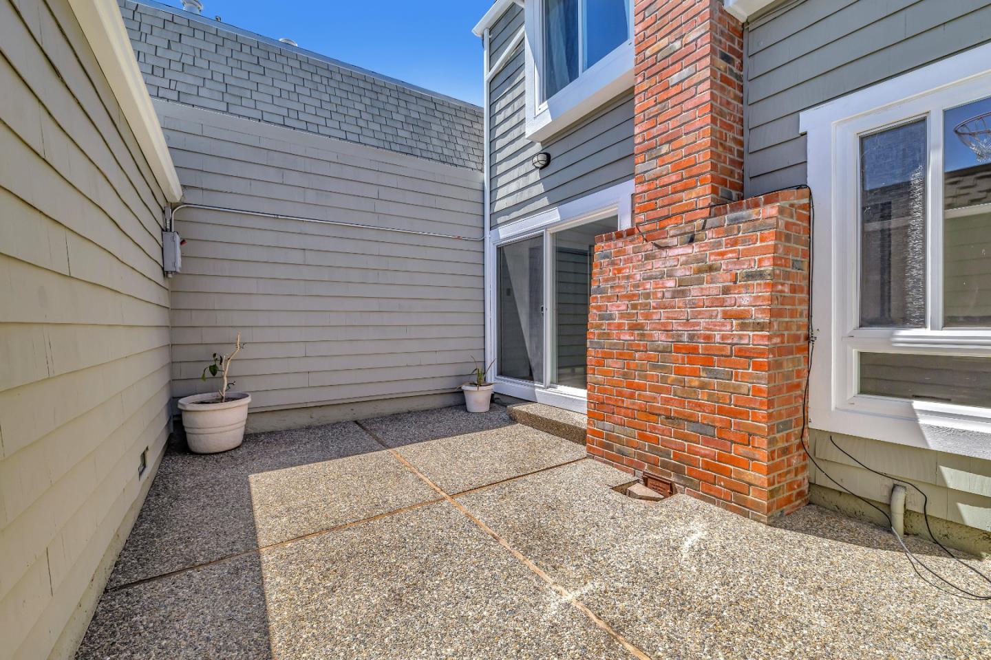 2426 Hastings DR