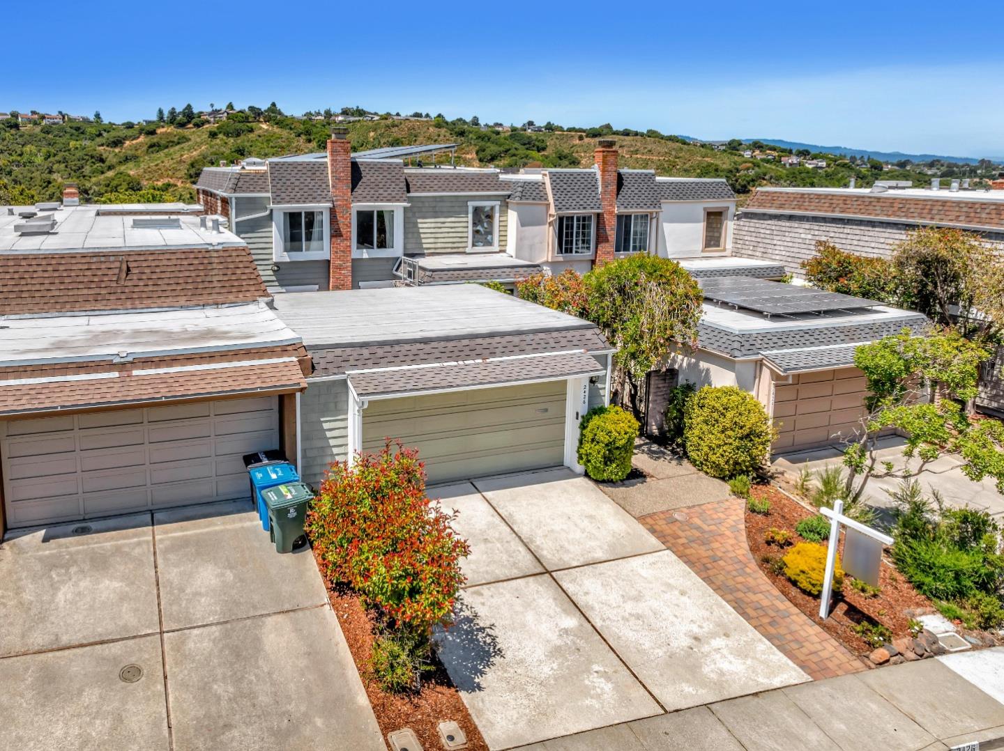 2426 Hastings DR