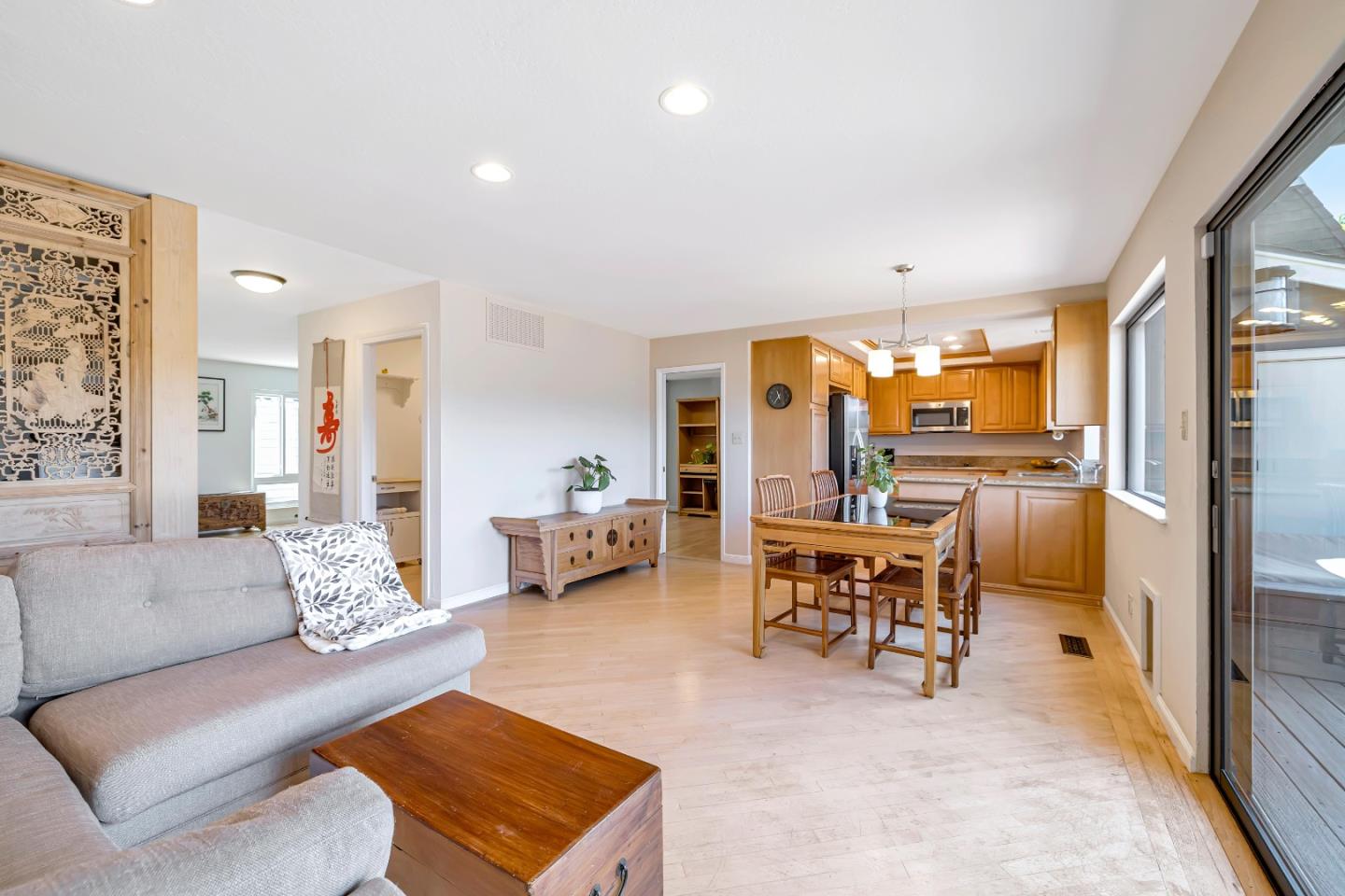 2426 Hastings DR