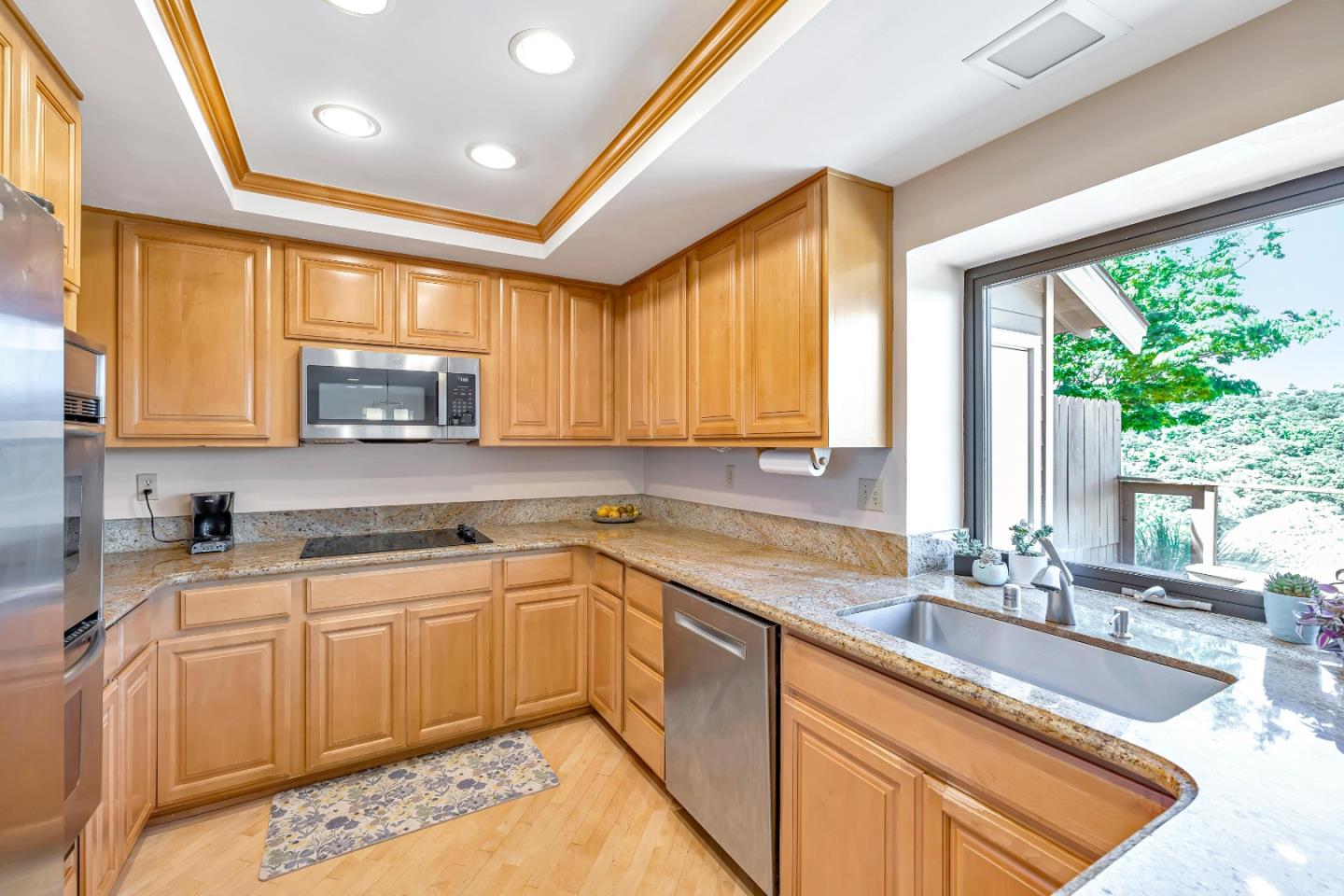 2426 Hastings DR