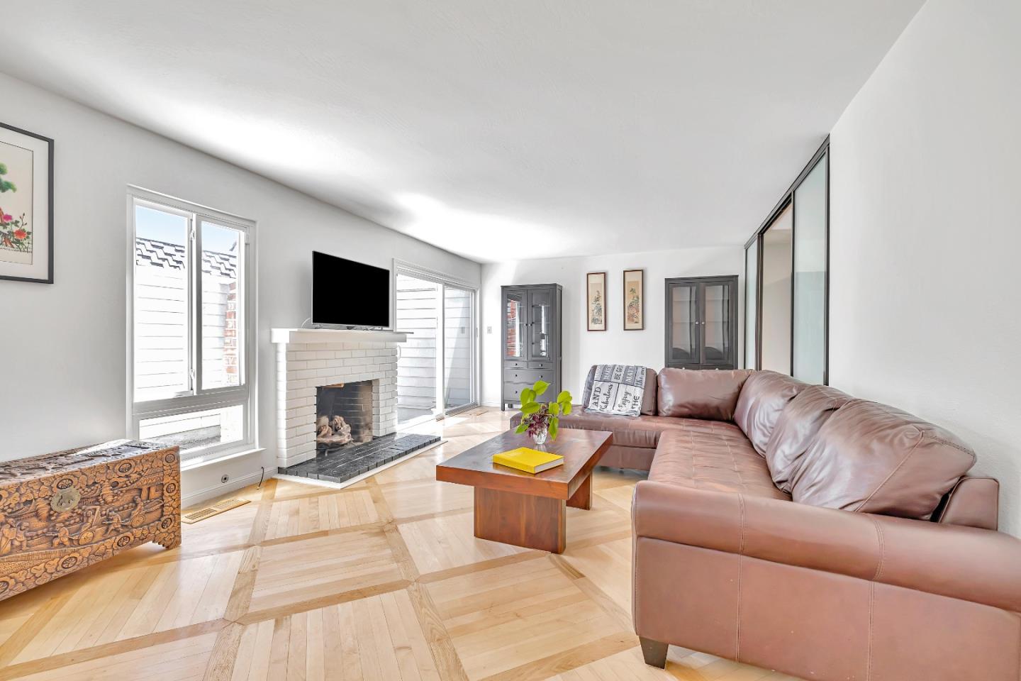 2426 Hastings DR