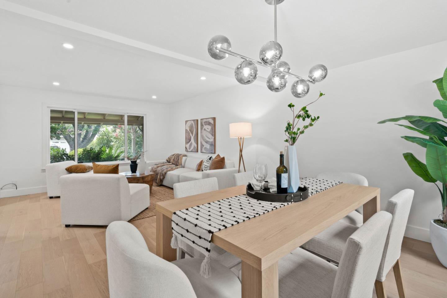1003 Capitola WAY