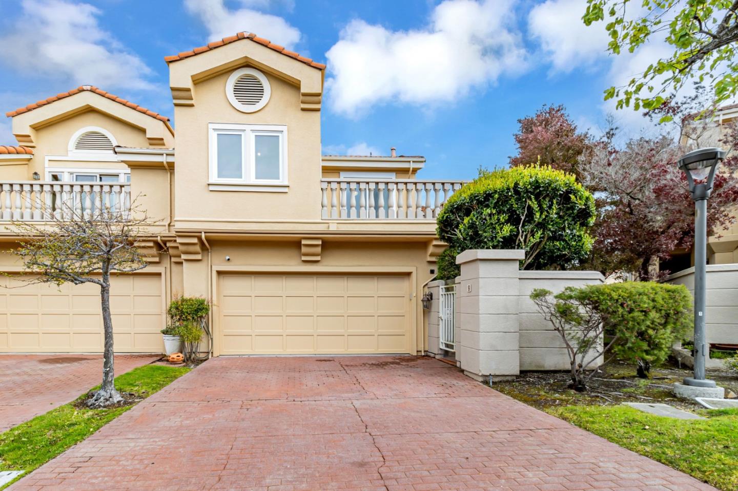 9 Bellflower LN