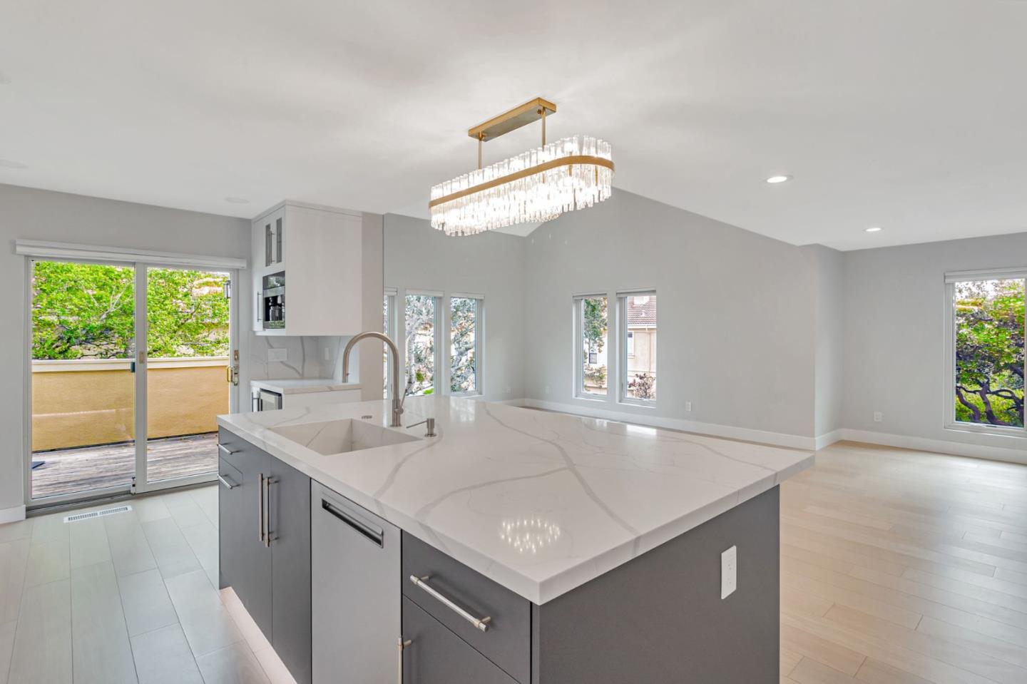 9 Bellflower LN