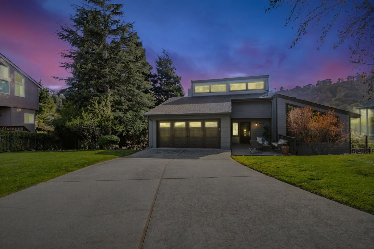2813 Alhambra DR