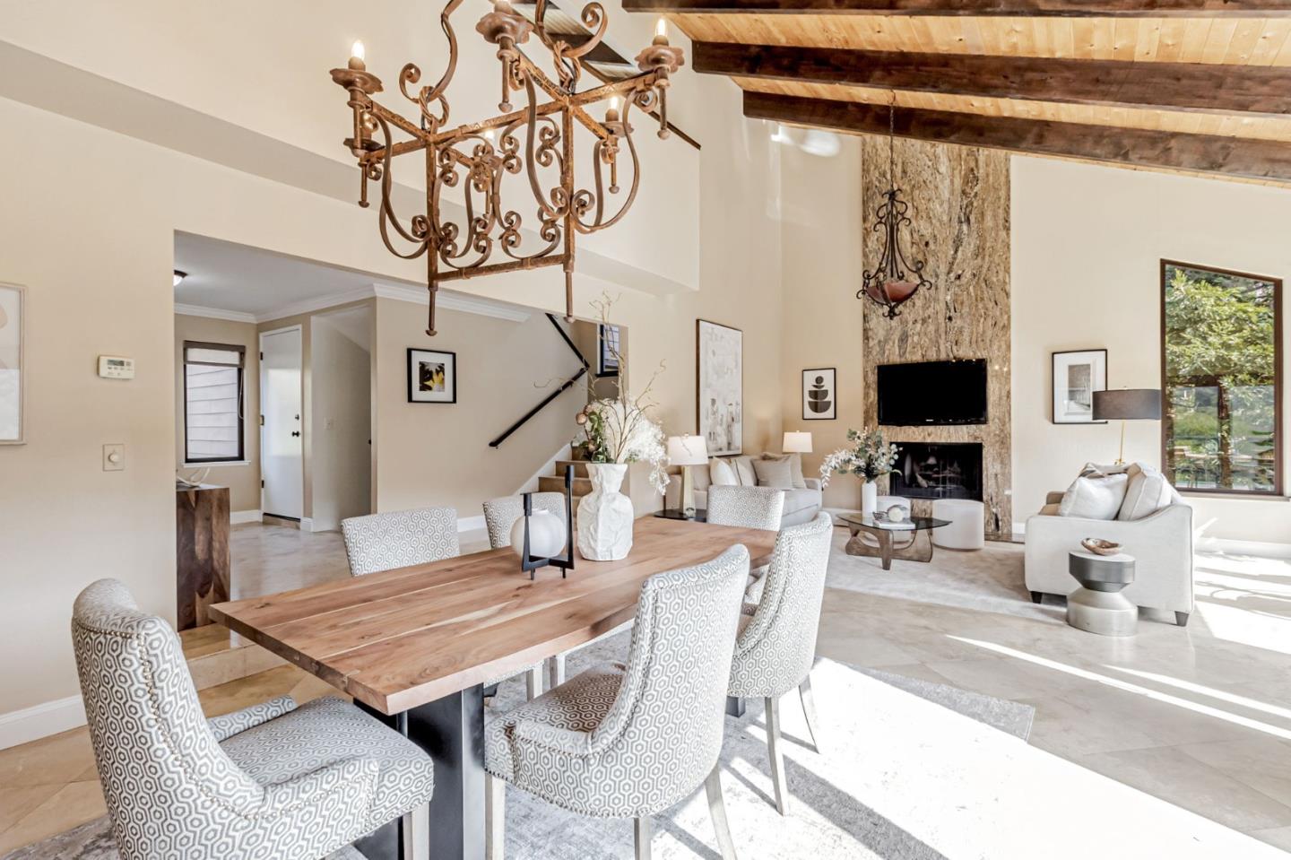 2813 Alhambra DR