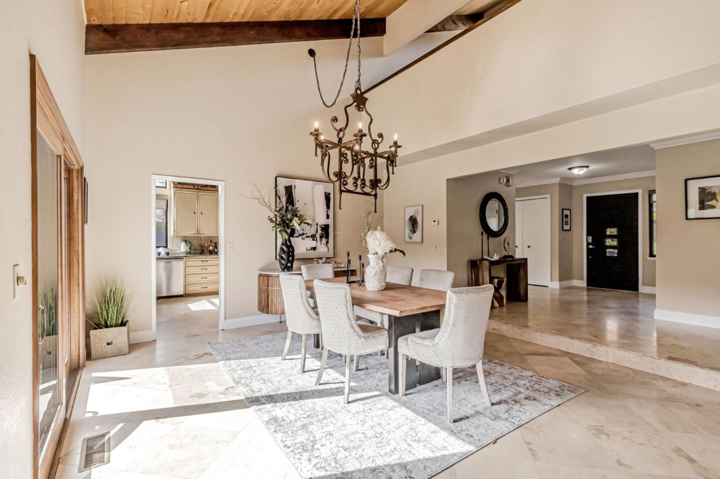 2813 Alhambra DR