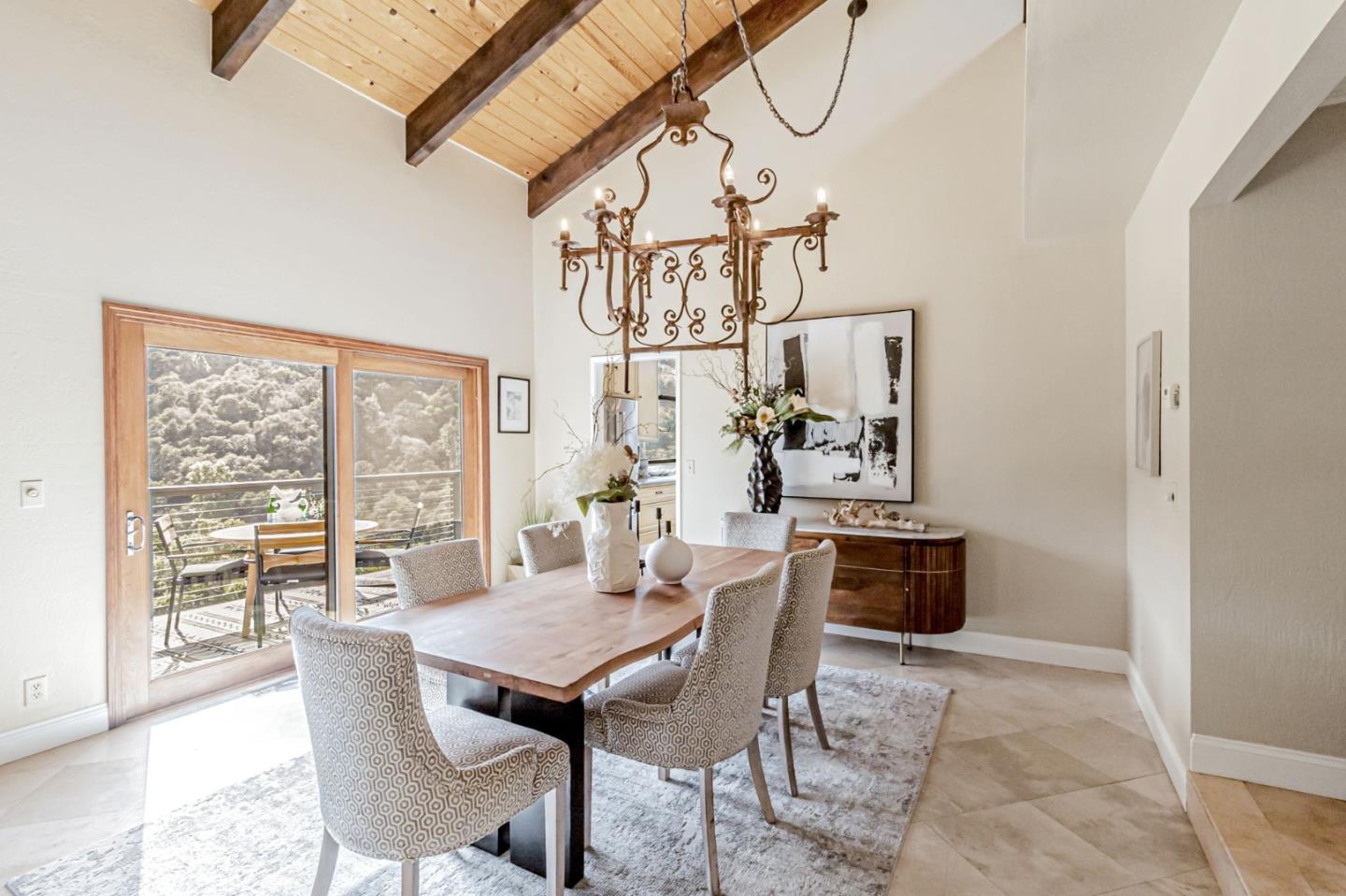 2813 Alhambra DR