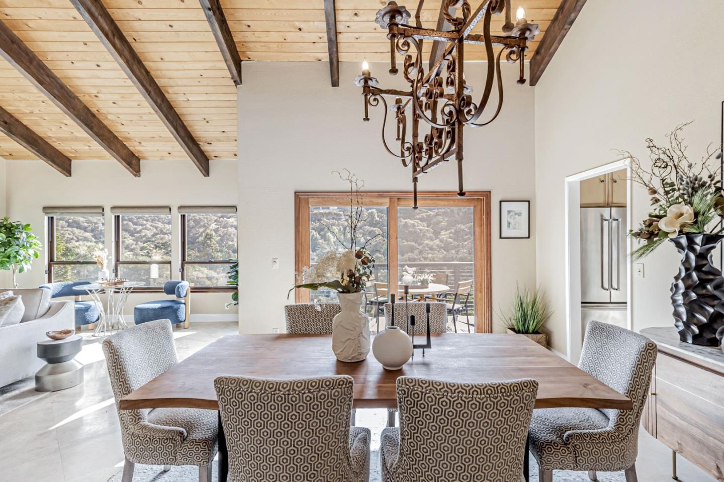 2813 Alhambra DR
