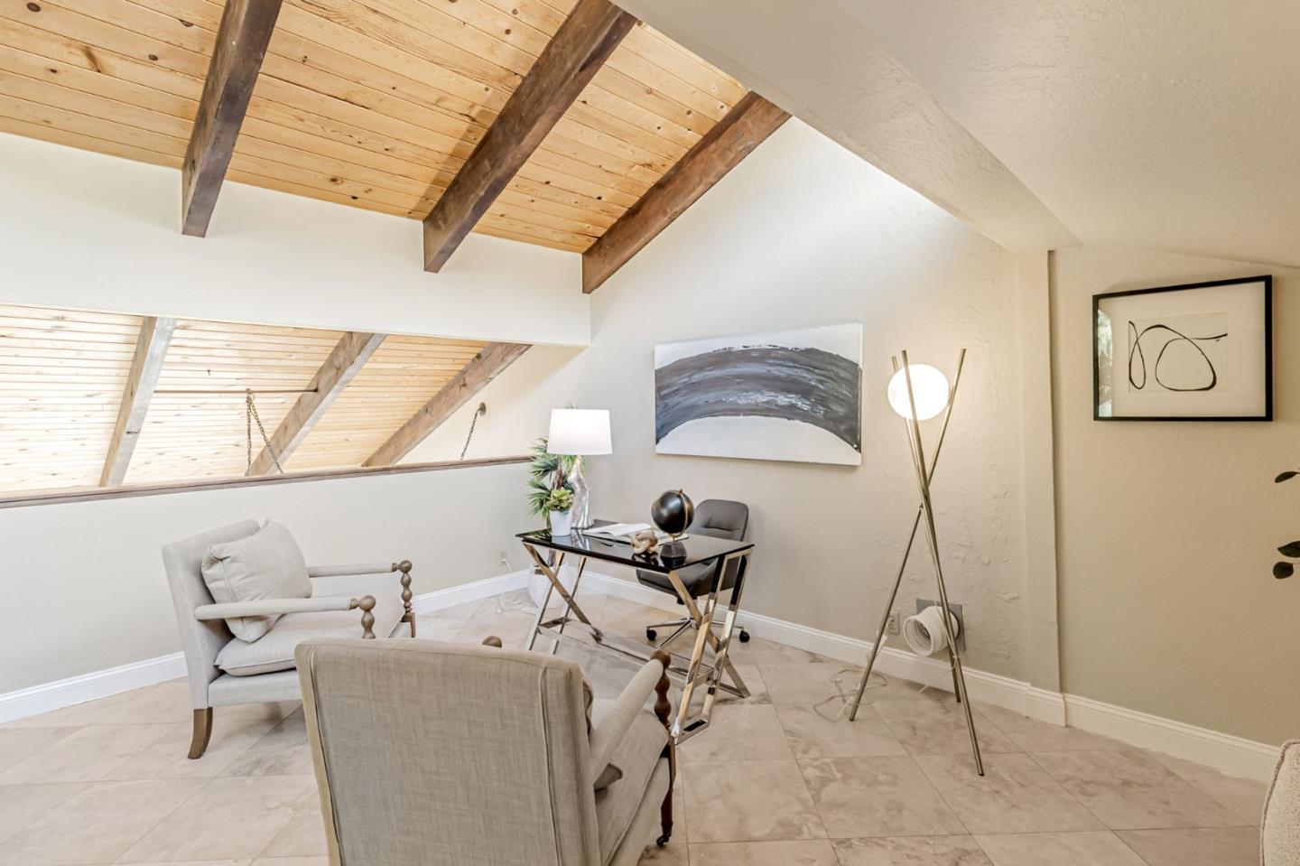 2813 Alhambra DR