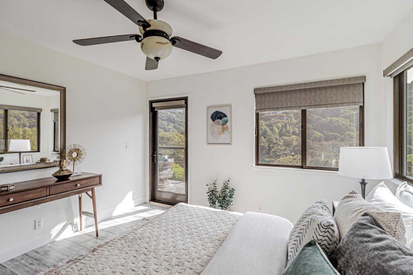 2813 Alhambra DR