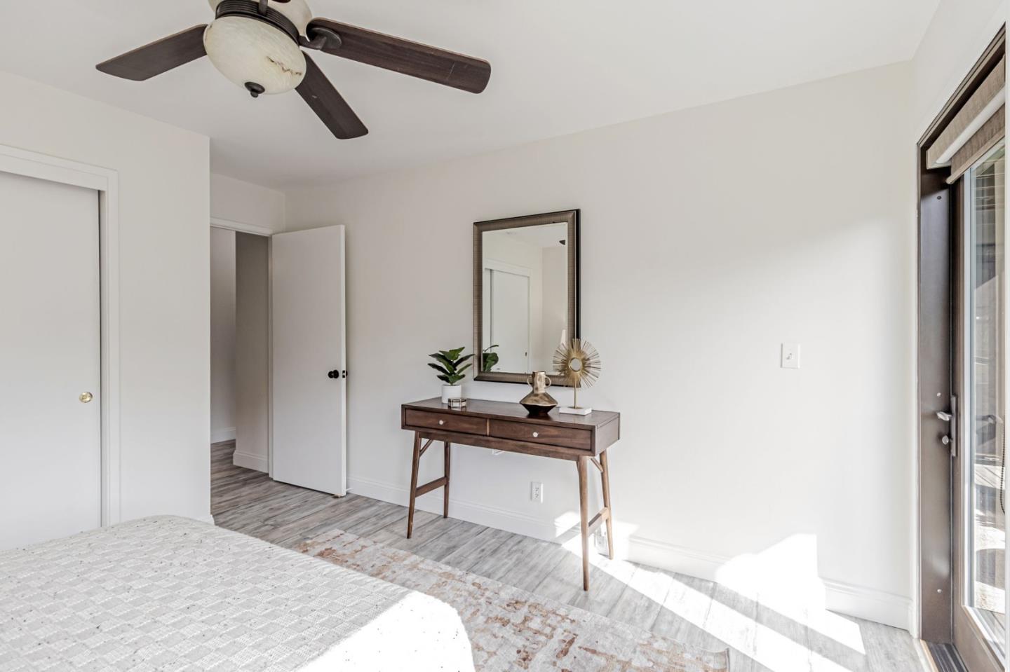 2813 Alhambra DR