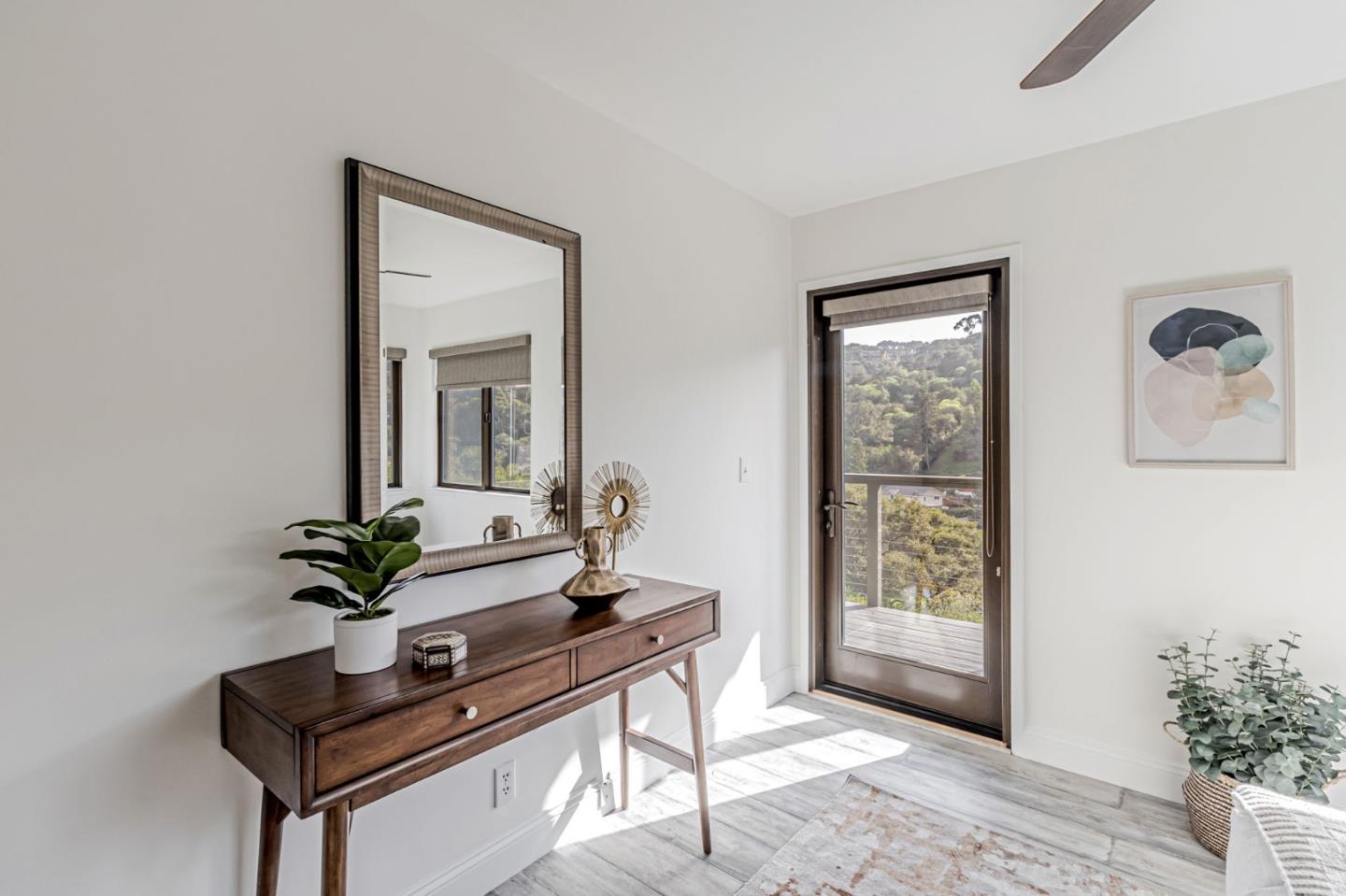2813 Alhambra DR