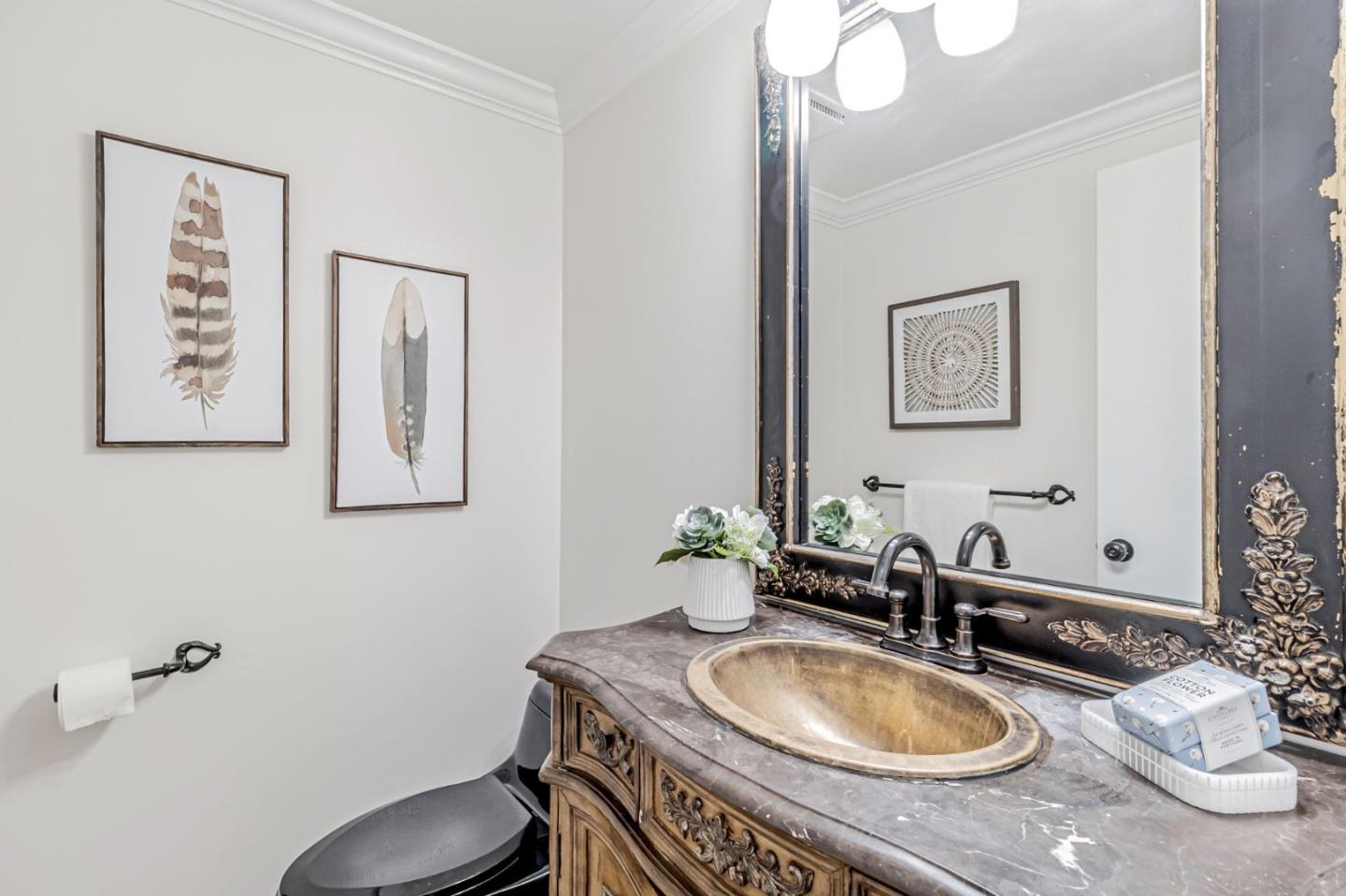 2813 Alhambra DR