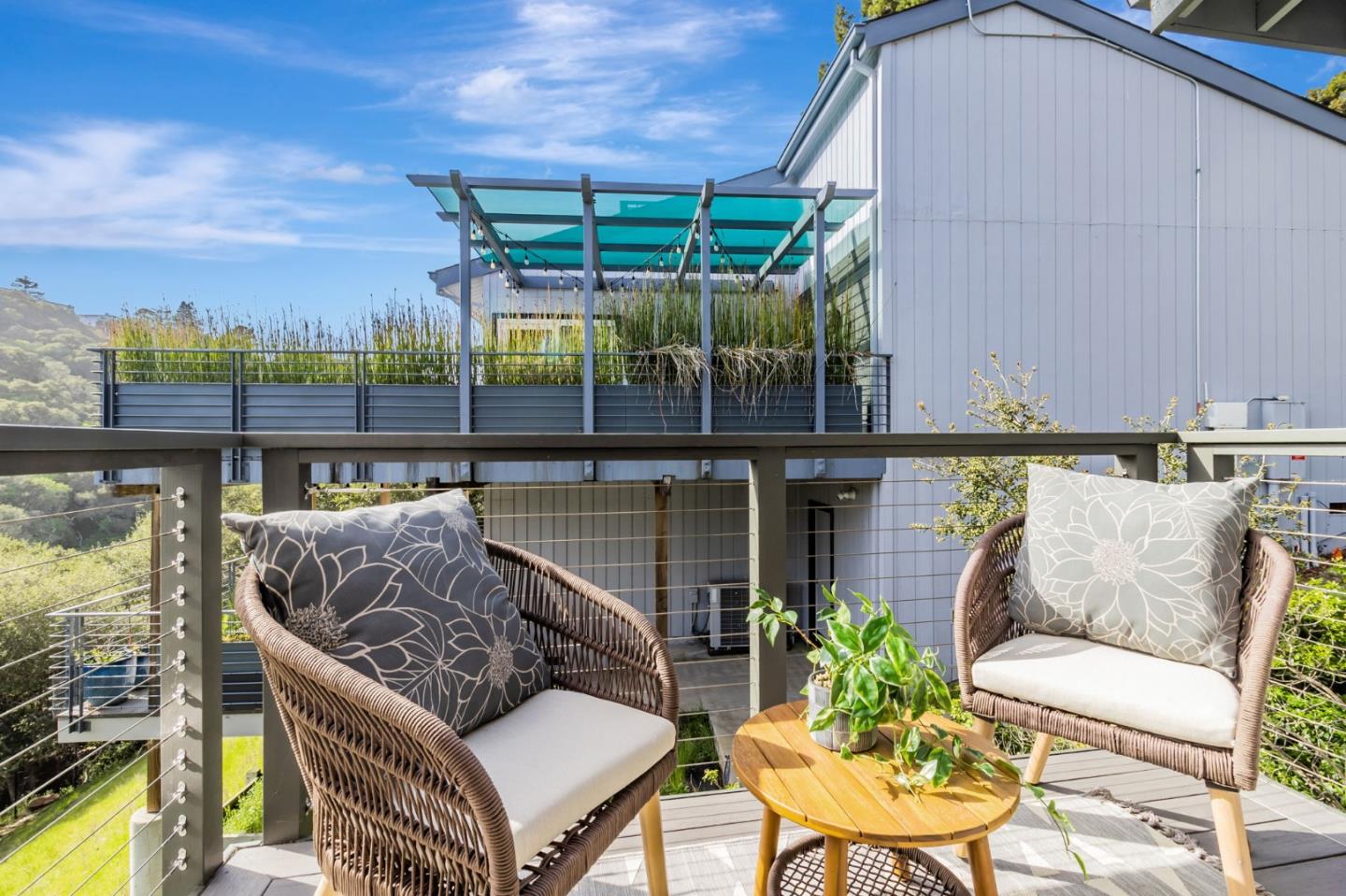 2813 Alhambra DR