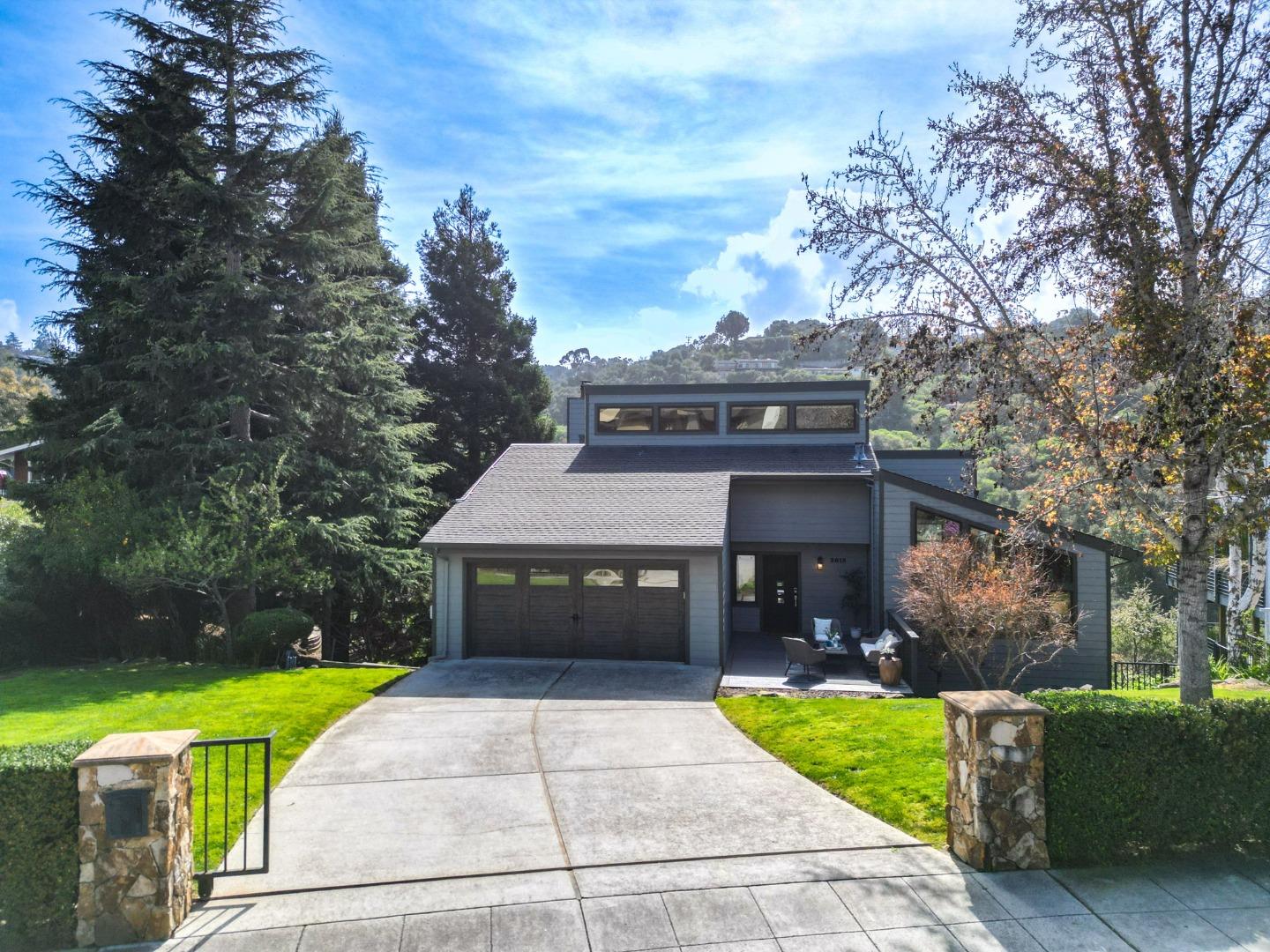 2813 Alhambra DR