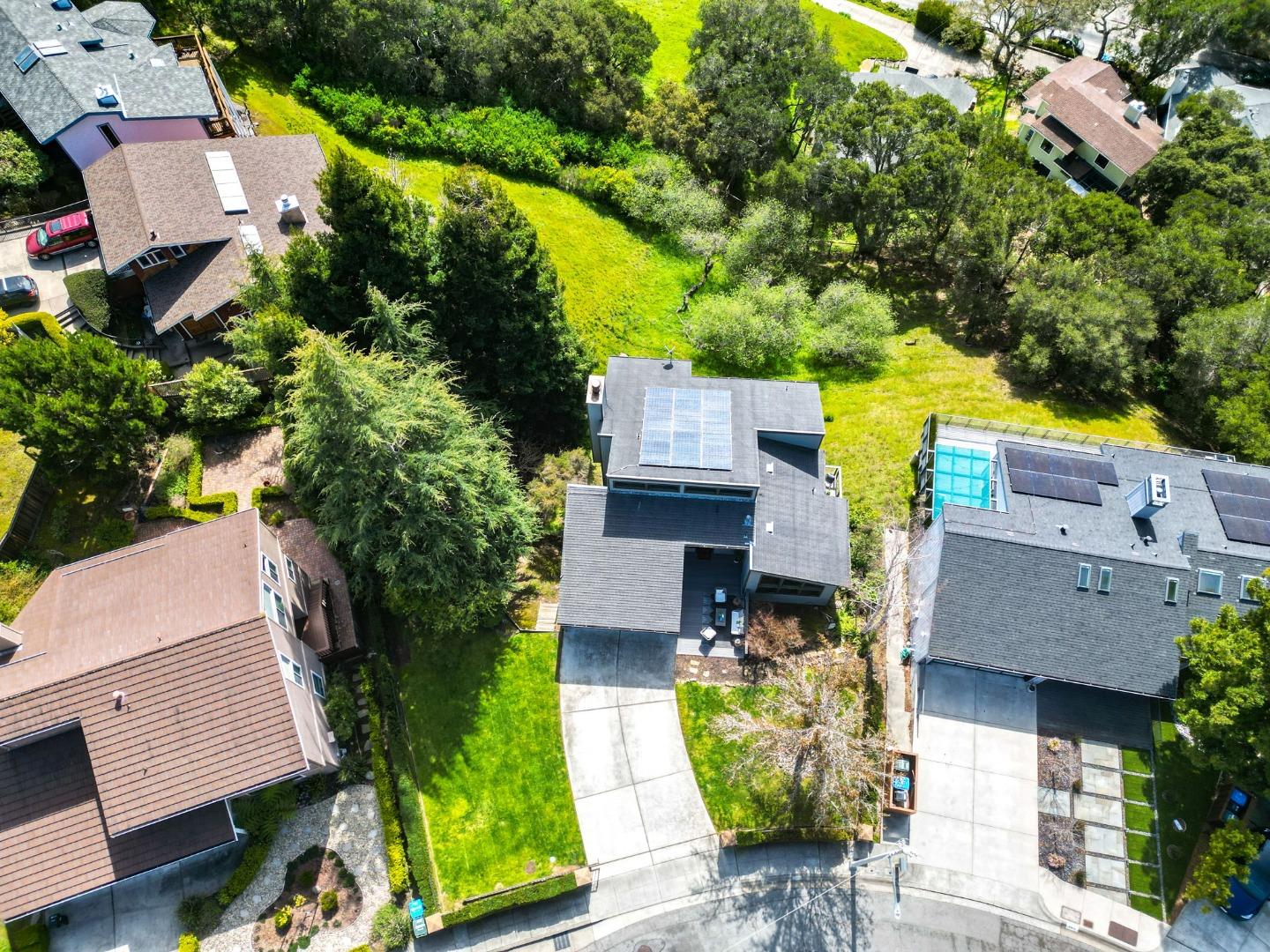 2813 Alhambra DR