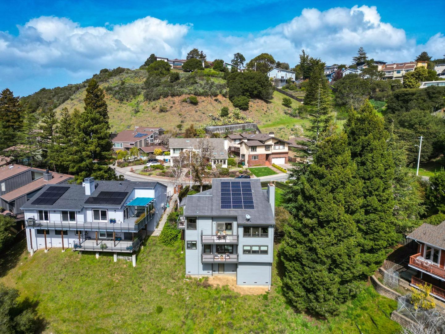 2813 Alhambra DR