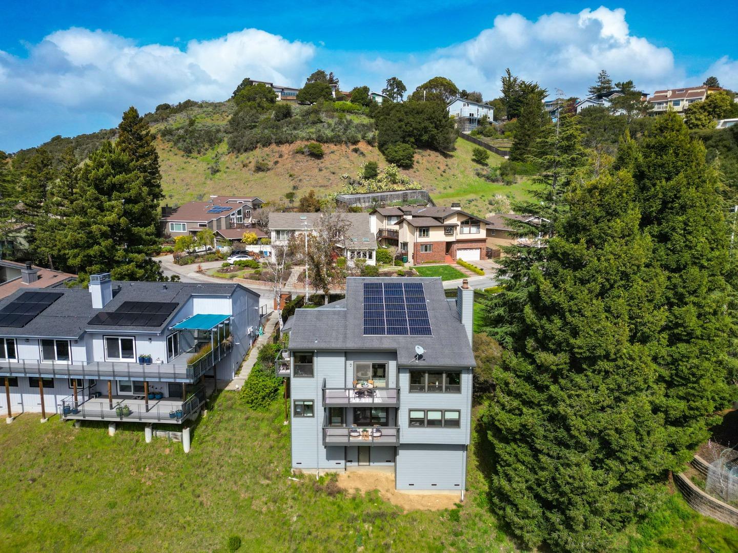 2813 Alhambra DR