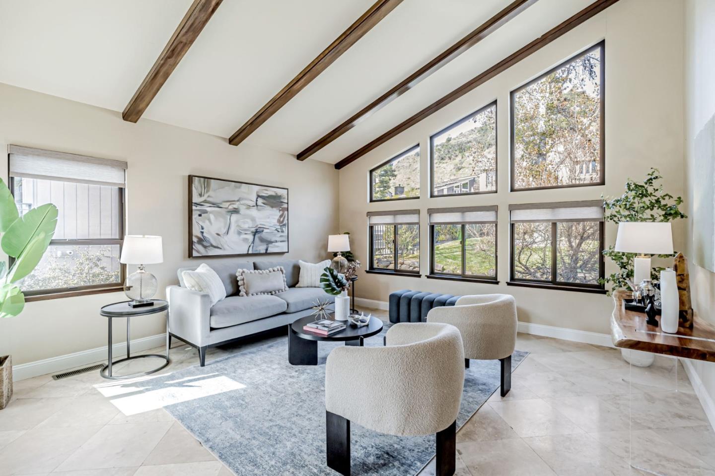 2813 Alhambra DR