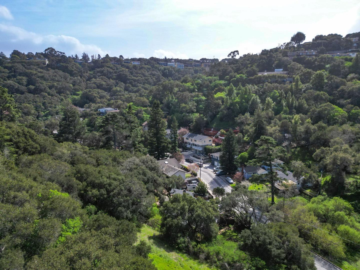 2813 Alhambra DR