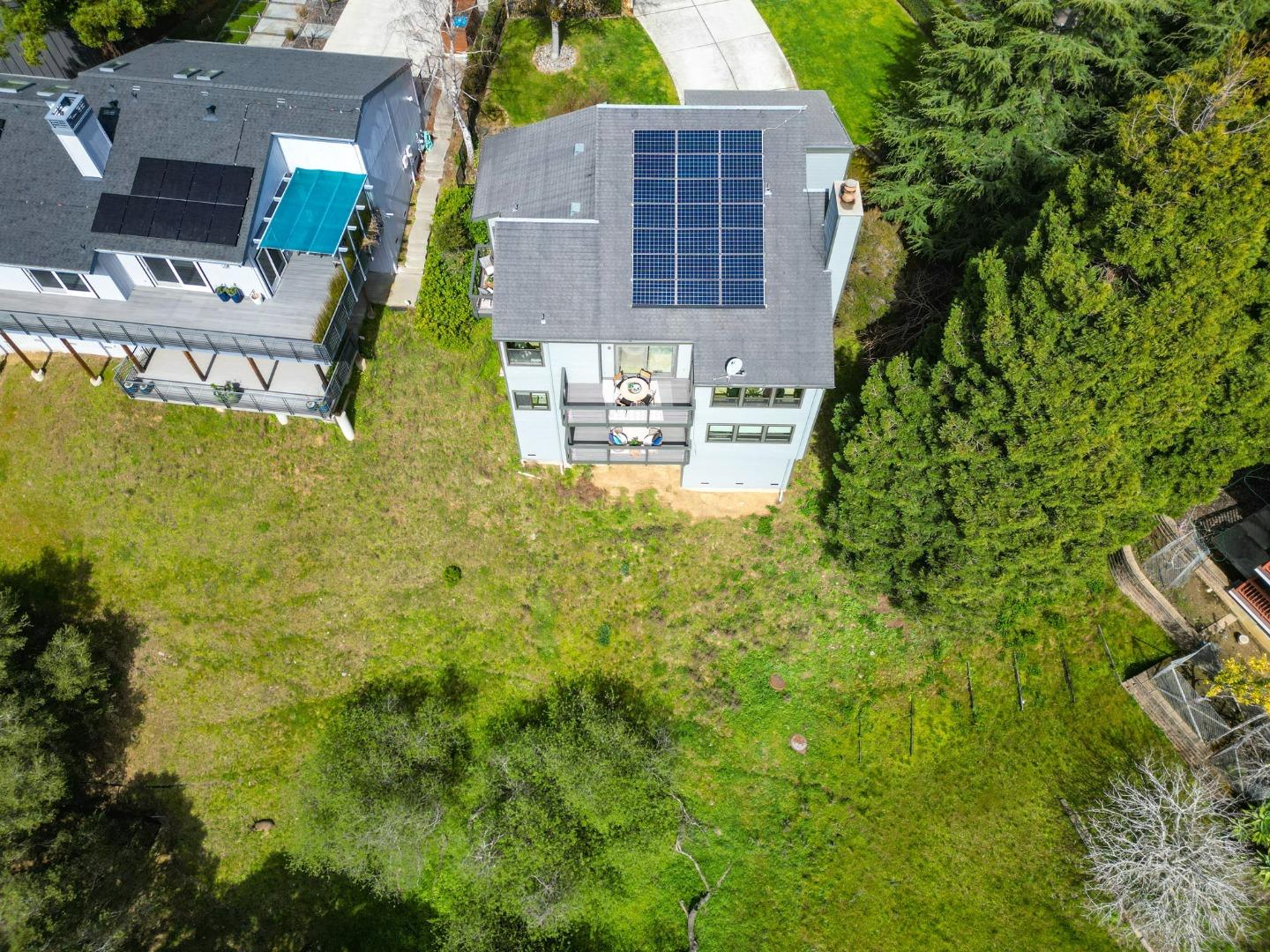 2813 Alhambra DR