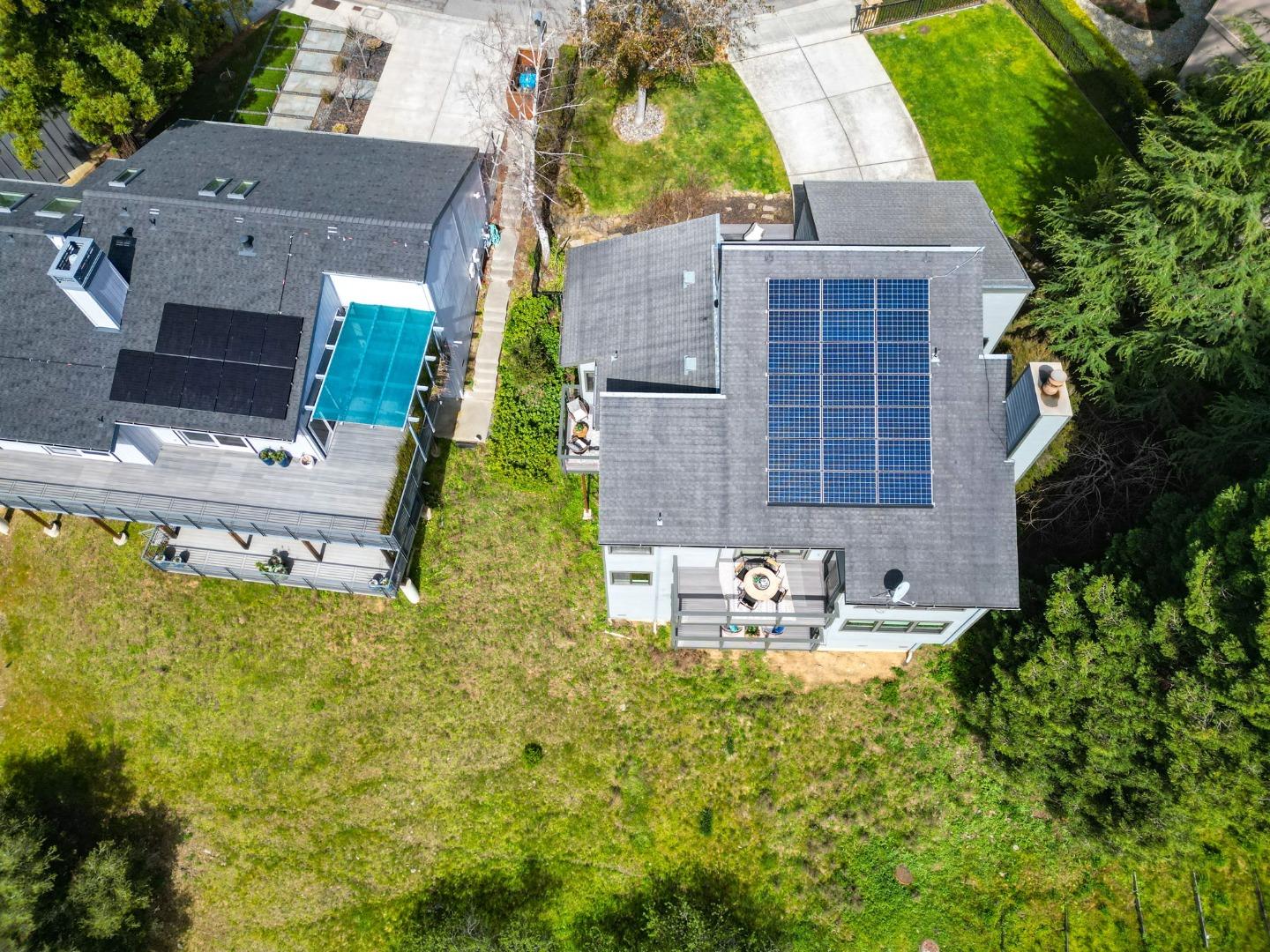 2813 Alhambra DR
