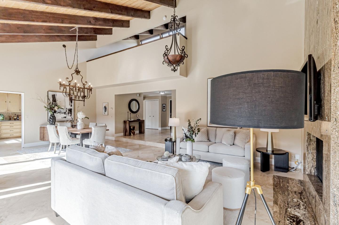 2813 Alhambra DR