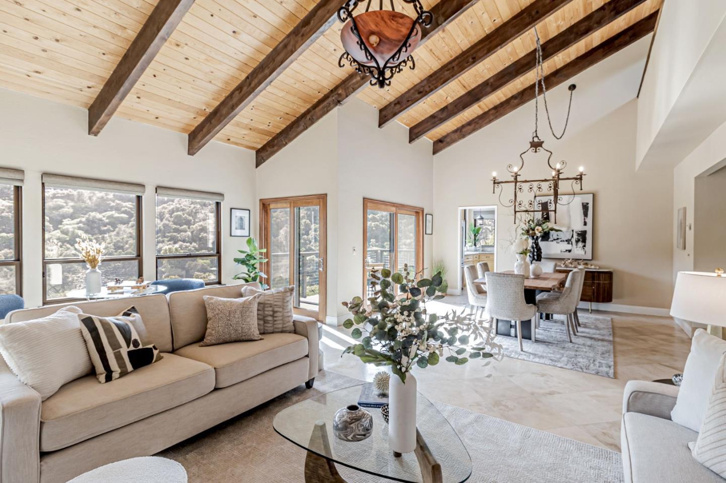 2813 Alhambra DR