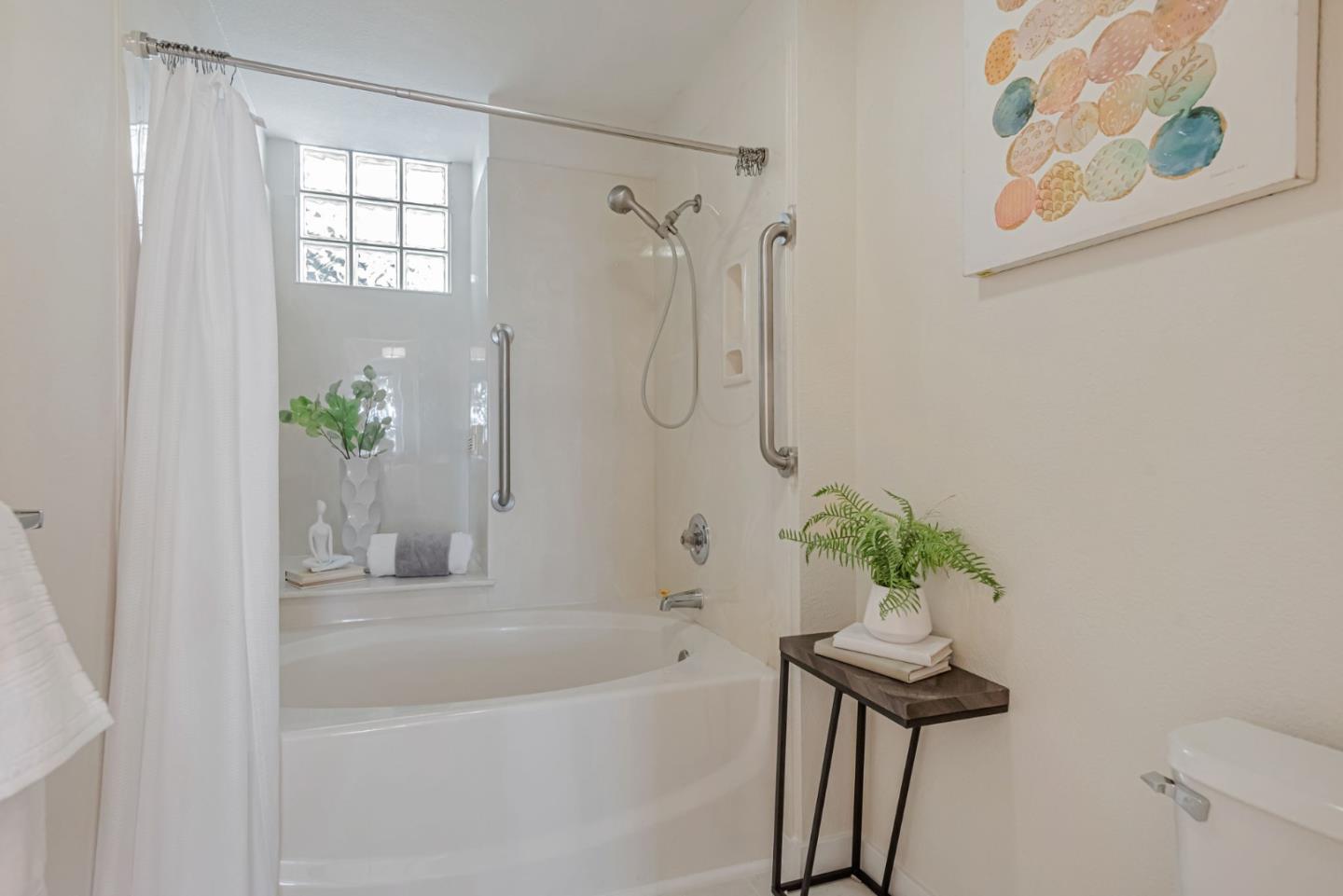 1000 Davit LN 126