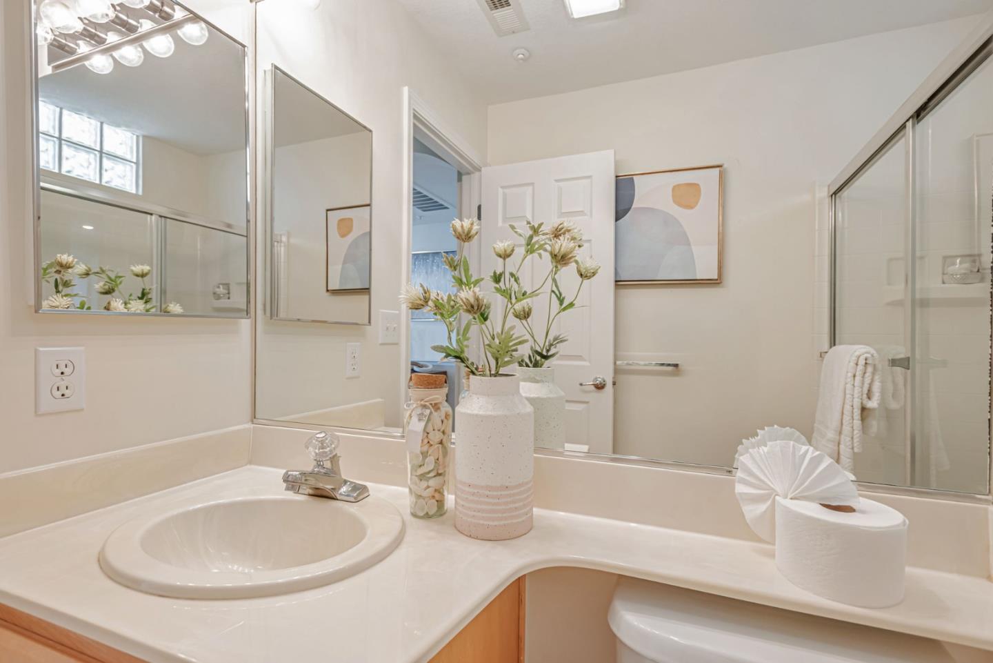 1000 Davit LN 126