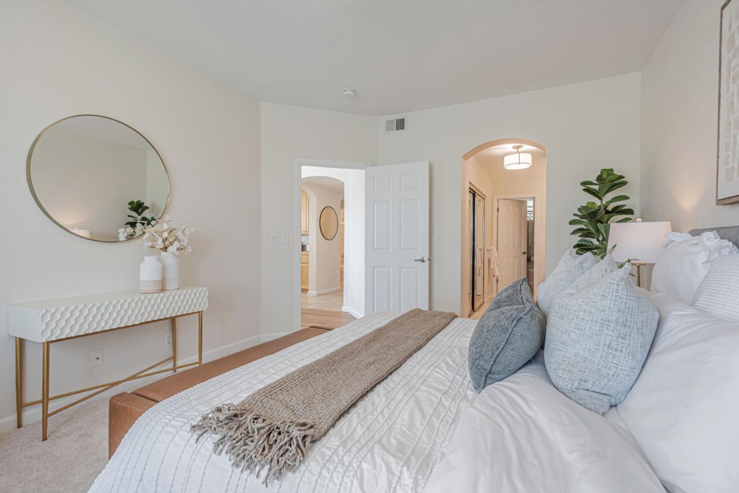 1000 Davit LN 126