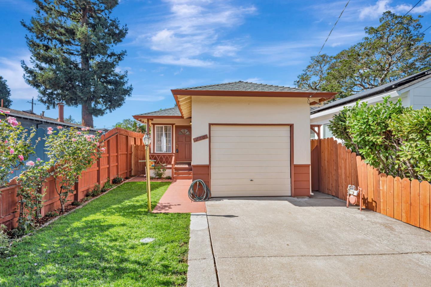 250 San Carlos Avenue