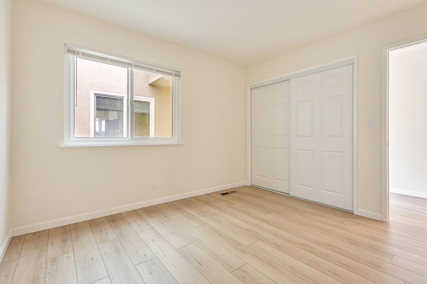 36 Saint James Court