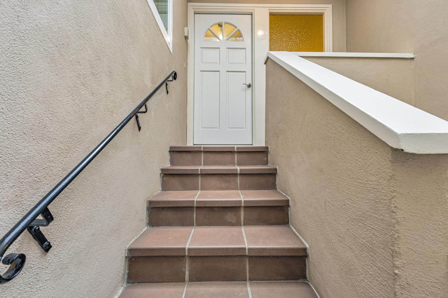 36 Saint James Court