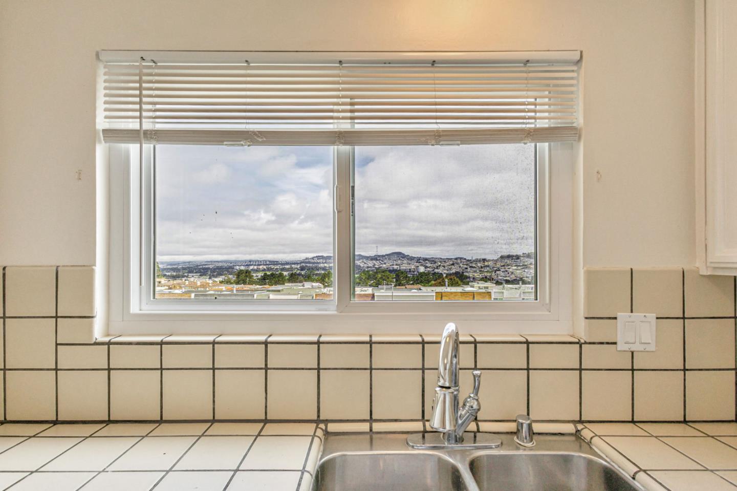 36 Saint James Court