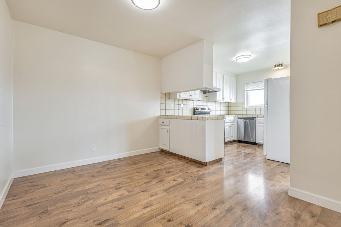 36 Saint James Court