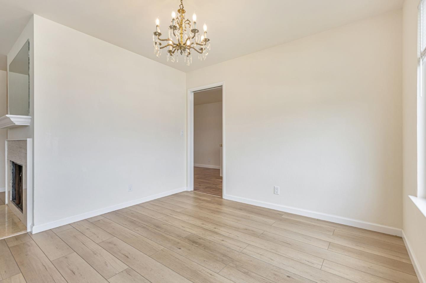 36 Saint James Court